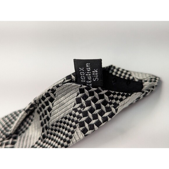 Villa Bugatti Geometric Black/White Silk Pointed Classic Necktie Tie - Picture 8 of 8